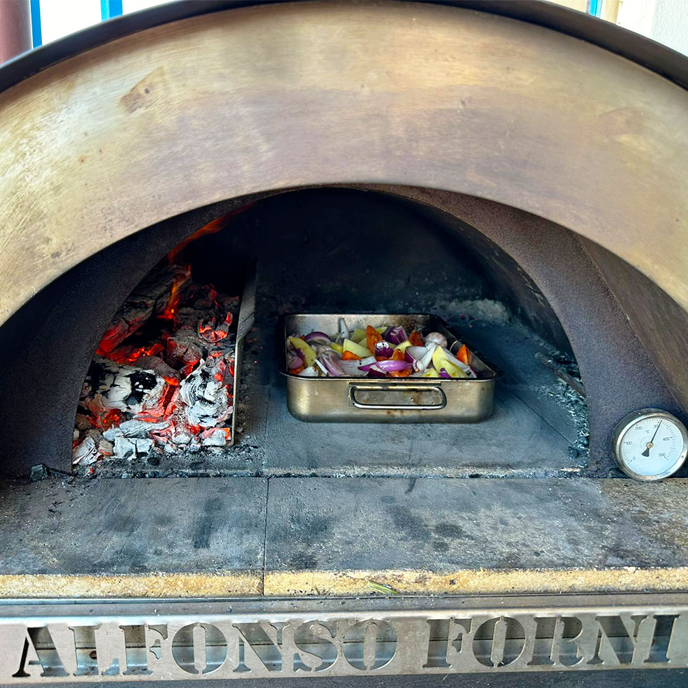 Gleichmäßige Wärmeverteilung im Holzofen Alfonso 2 Pizzen